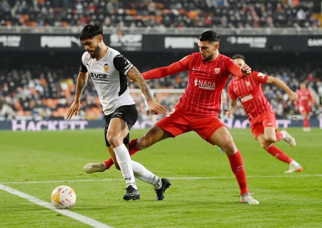 Sevilla no logró mantener el 0-1 hasta el final del encuentro y se ben conformar con el empate 1-1 frente al Valencia.