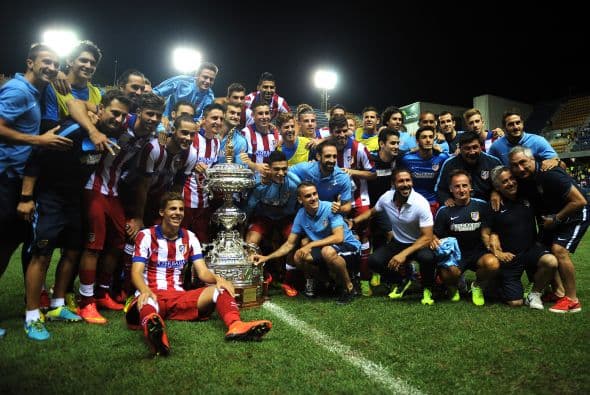 EL Atlético de Madrid derrotó 2-0 a la Sampdoria en la final del trofeo Ramón de Carranza en un partido en el quedebutó el mexicano Raúl Jiménez.