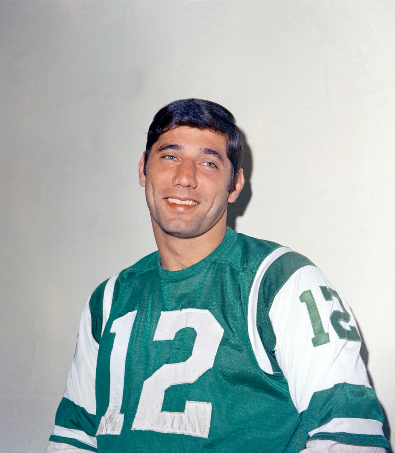 <b>New York Jets: QB Joe Namath</b>. Los números de Joe no son necesariamente deslumbrantes, pero guiar a los Jets a su único campeonato, lo hace irrefutablmente el mejor miembro histórico de este equipo.