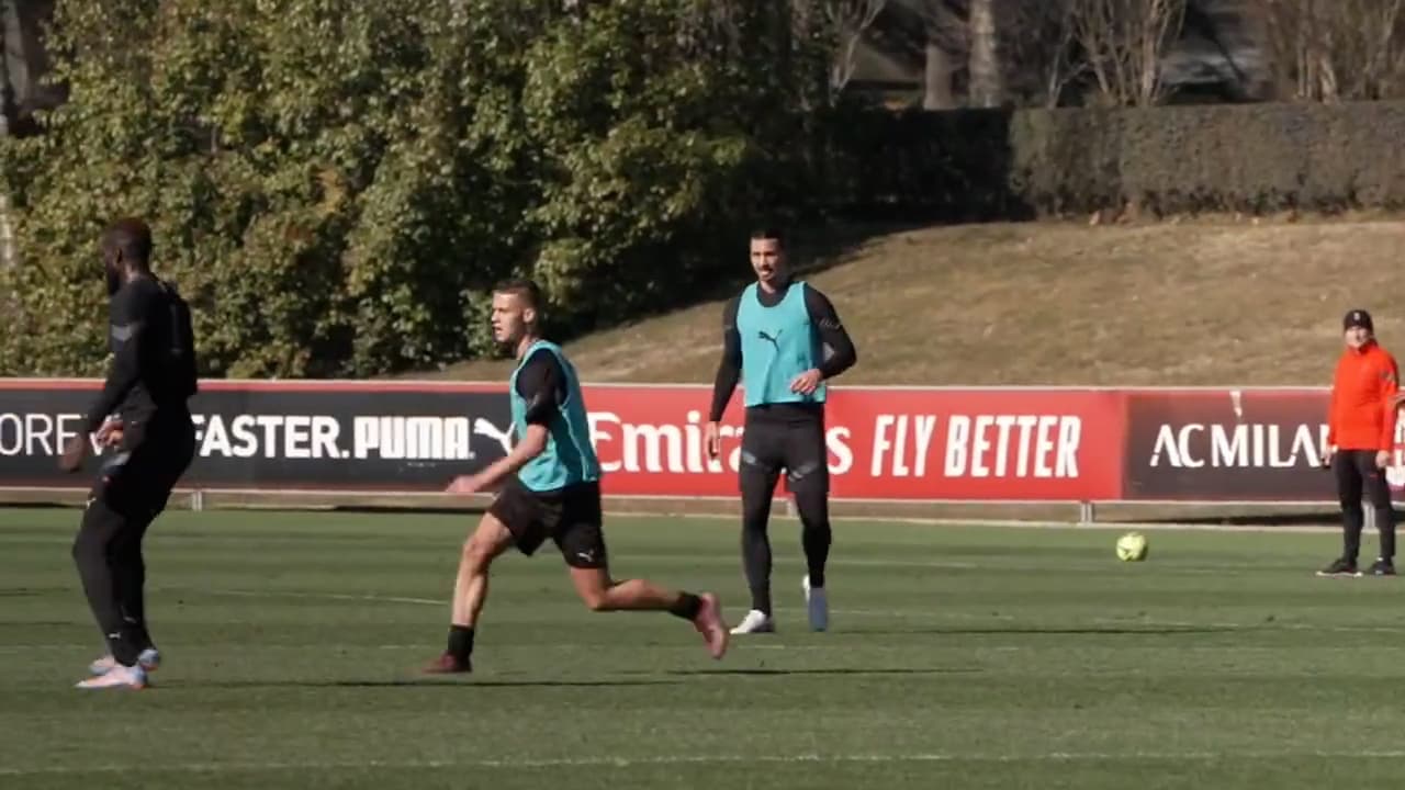 Zlatan comparte cancha en un partido con su hijo en el AC Milan