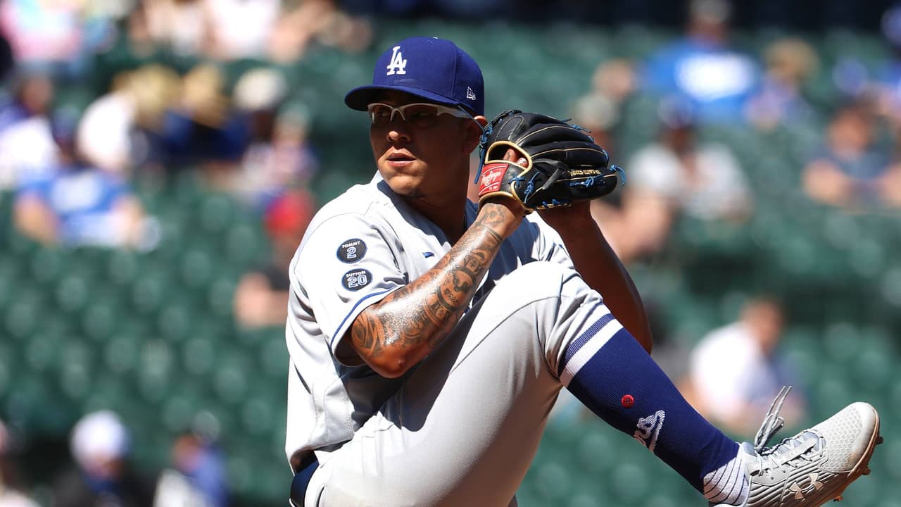 Julio Urías gana su tercer juego de la temporada con 11 ponches
