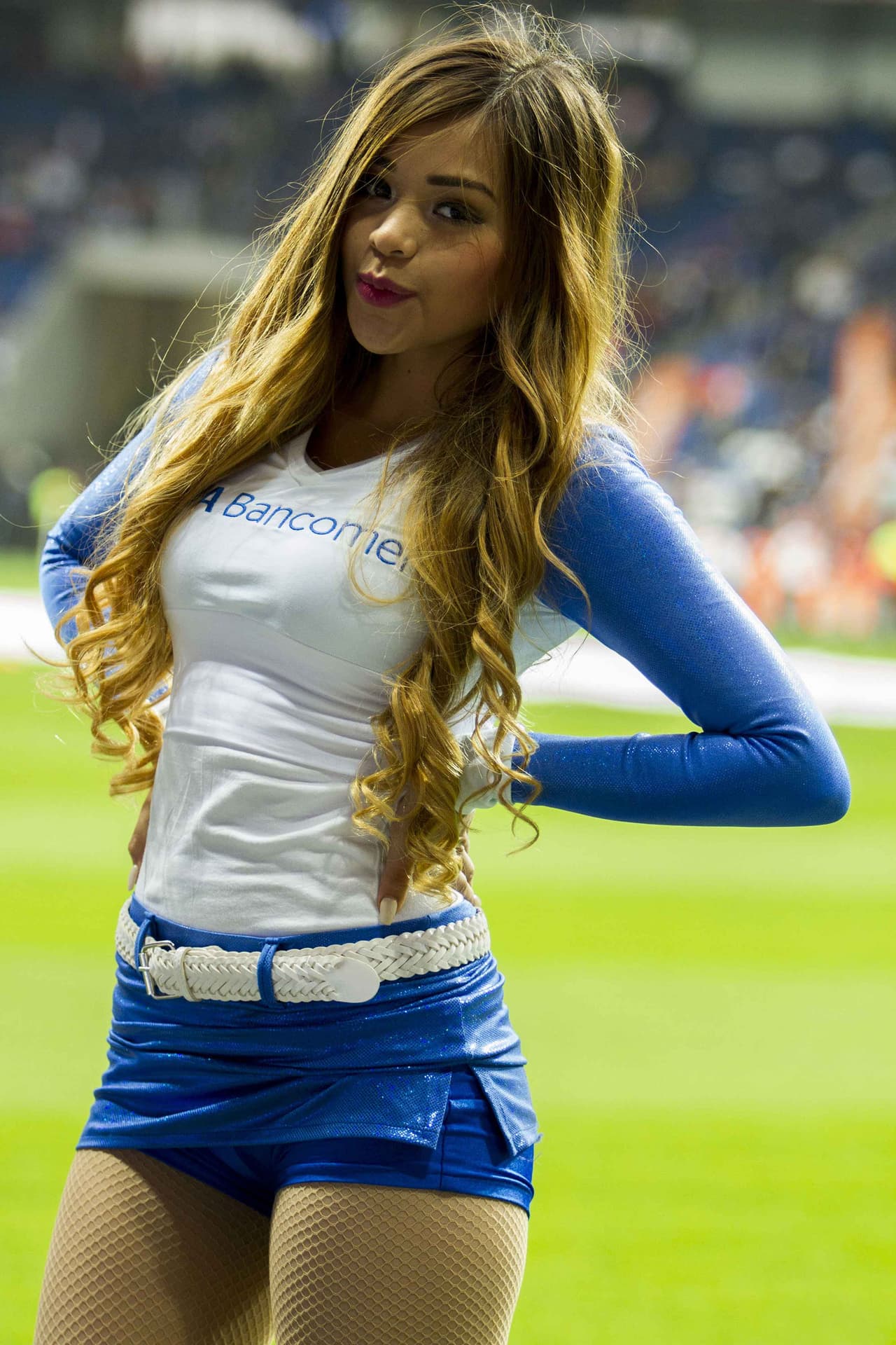 La belleza de las porristas en la fecha 11