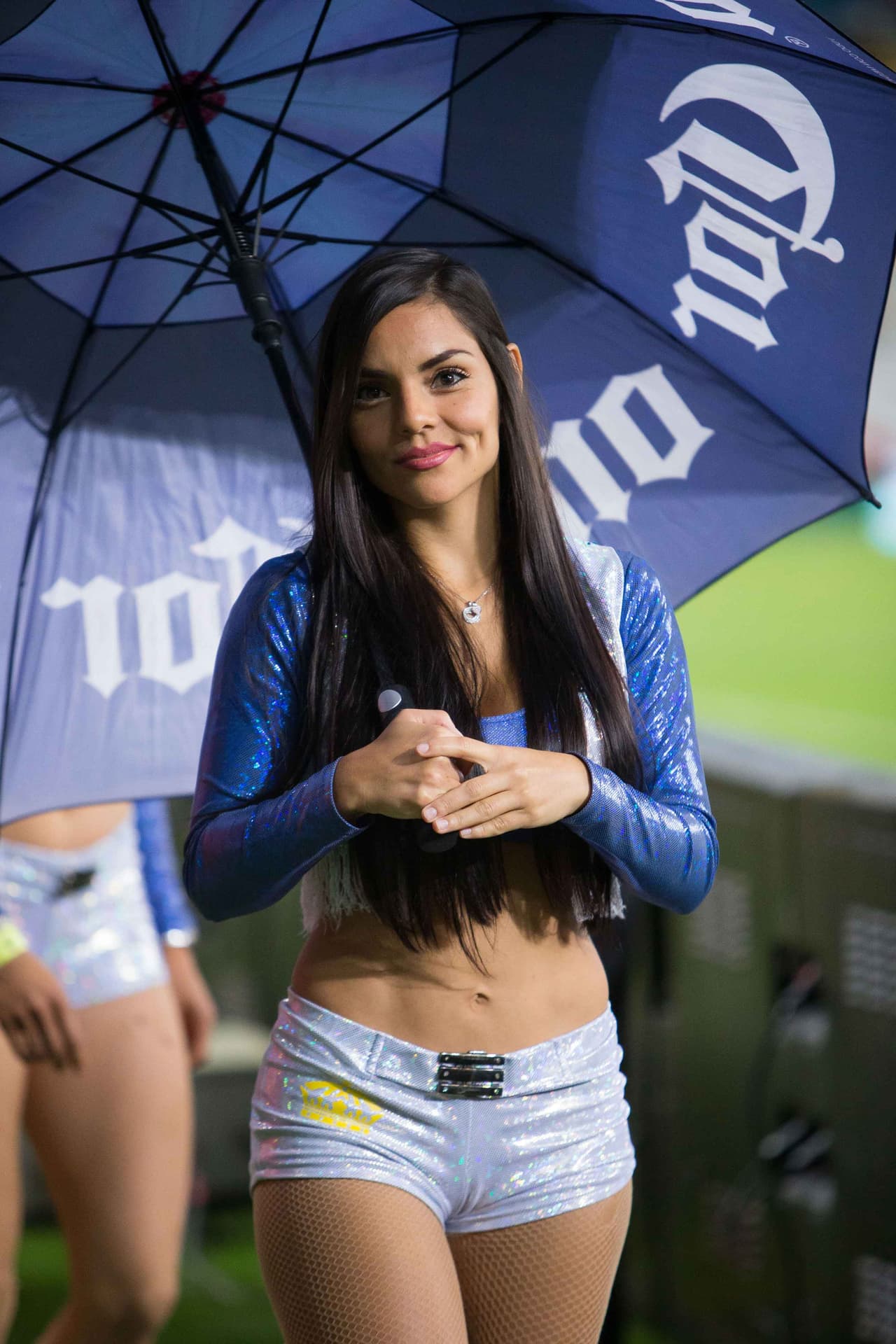 La belleza de las porristas en la fecha 11