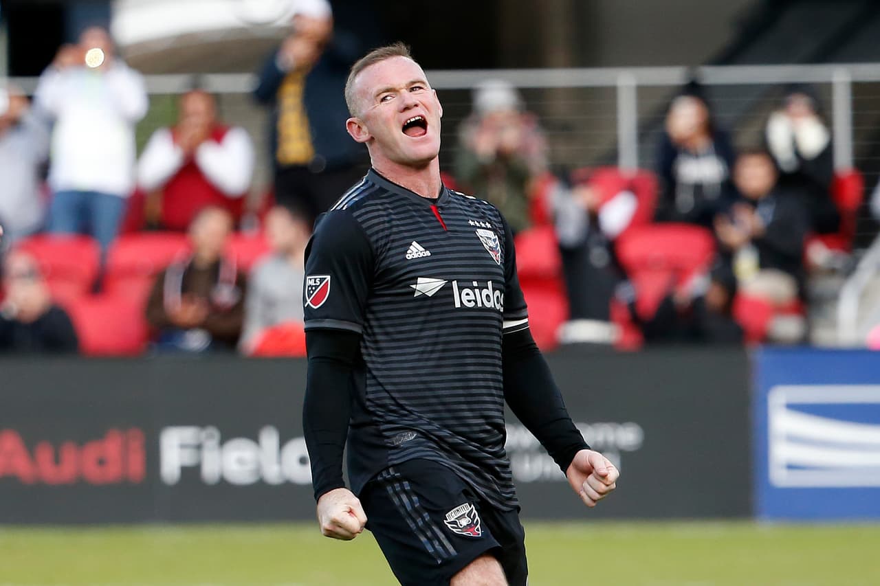 Con algo más de media temporada en la MLS, la camiseta de Wayne Rooney en D.C. United rápidamente escaló posiciones para quedarse con el cuarto lugar en el ranking de ventas. El inglés ya suma 12 goles en Major League Soccer. (USA Today Images)