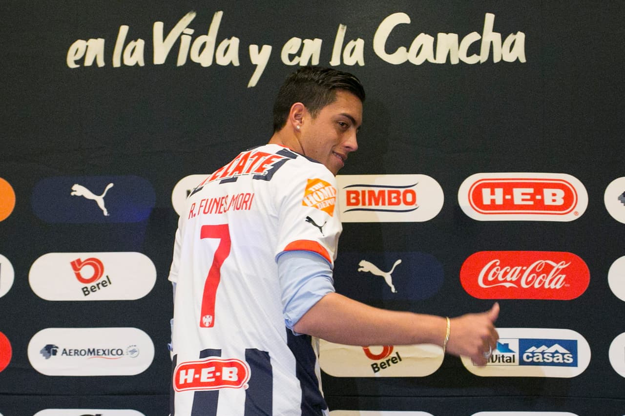 Rogelio Funes Mori llegó como refuerzo par el torneo Apertura 2015, en la búsqueda del esquivo título y en medio del buen momento del rival local, Tigres.