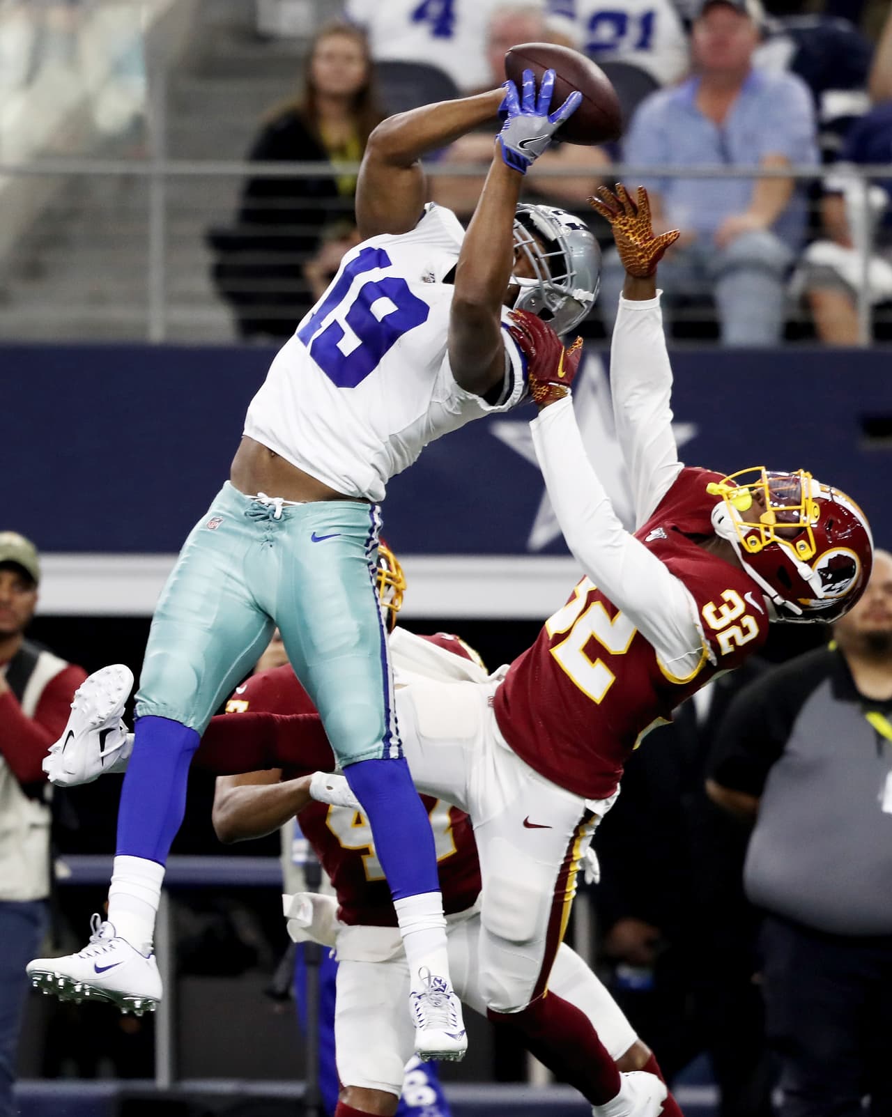 Prescott, Elliott y Gallup se lucen en un partidazo pero no es suficiente para ver a los Cowboys en Playoffs. Ambos conjuntos tendrán que pensar en la temporada del 2020.