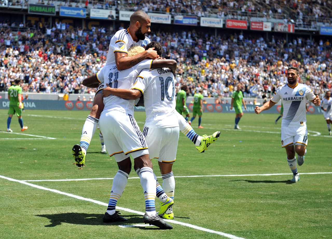 Presidente de LA Galaxy transforma a fanático de Seattle Sounders en angelino 
