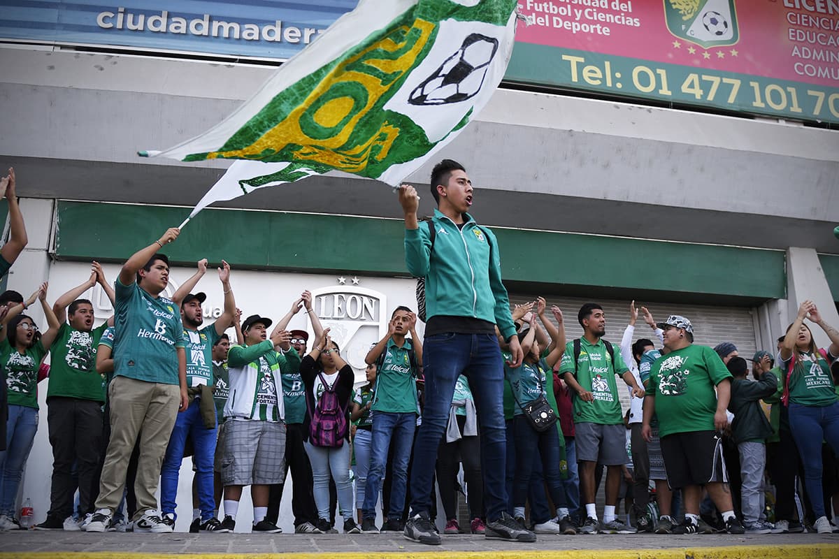 Los fanáticos del León hicieron del inicio del Clausura 2019 un carnaval antes del juego contra Tigres.