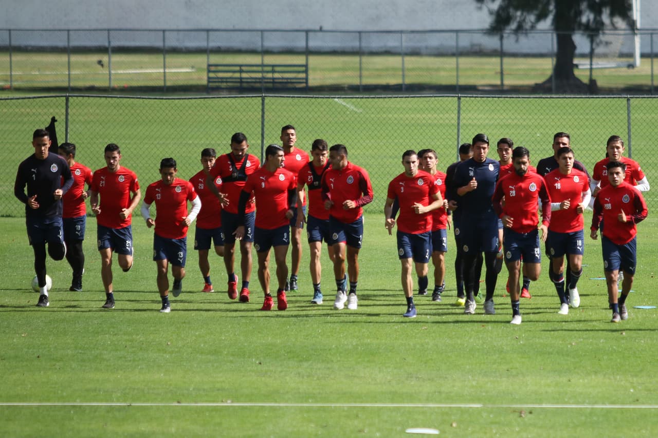 Los ánimos en la nómina de Chivas de Guadalajara son de tensión en medio de la cercanía al descenso del equipo en la Liga MX, situación que busca cambiar Tomas Boy, en una jornada con visita de Amaury Vergara.