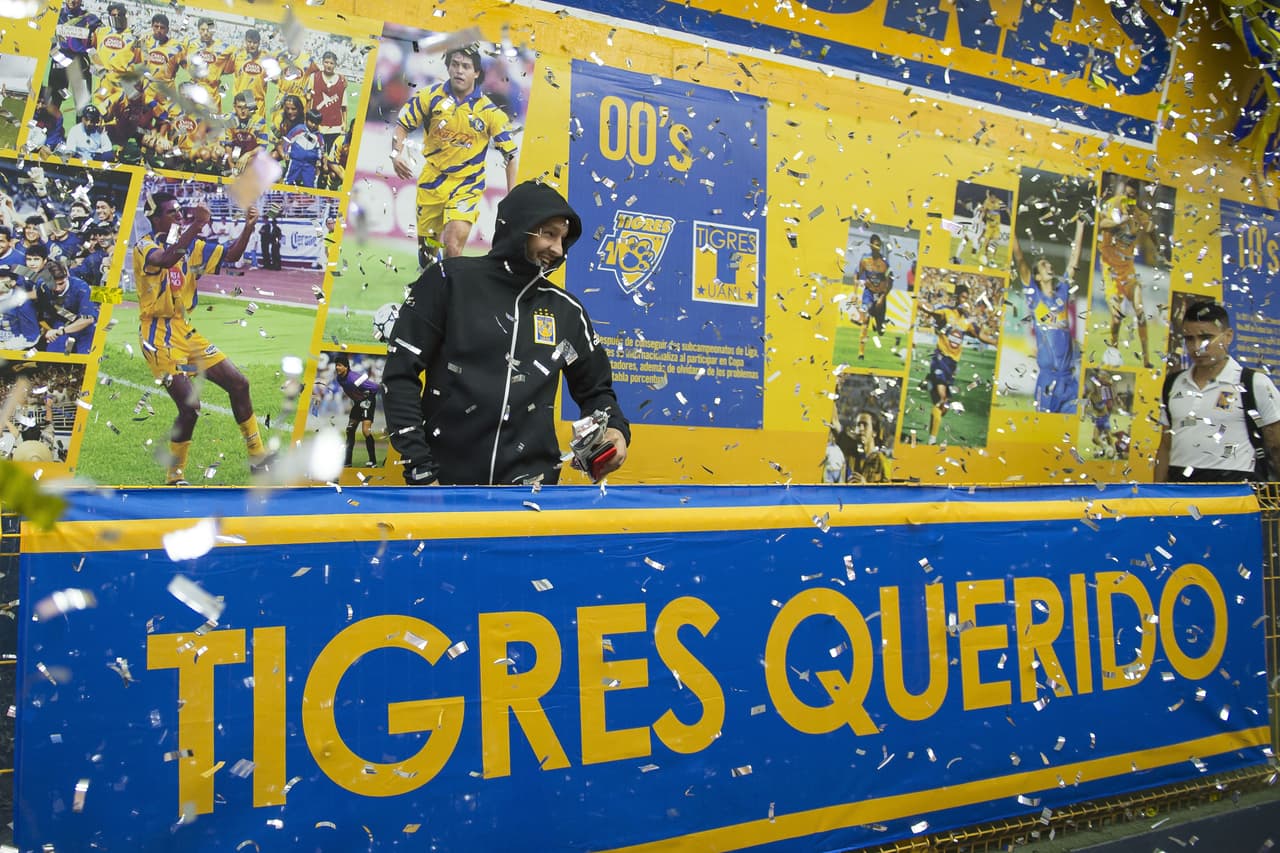 ¡Vaya manera de apoyar! Con este cálido recibimiento de sus aficionados, Tigres deba salir como una fiera para la Ida de la Final de la Liga Campeones de la Concacaf. Echen un vistazo al respaldo.