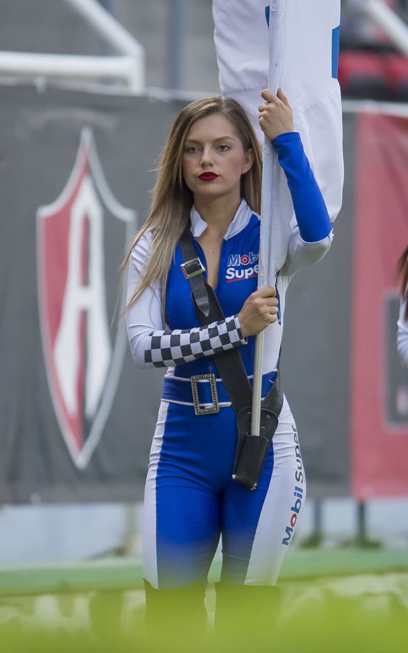 Una animadora de la Liga MX en la antesala del partido Atlas-Querétaro.