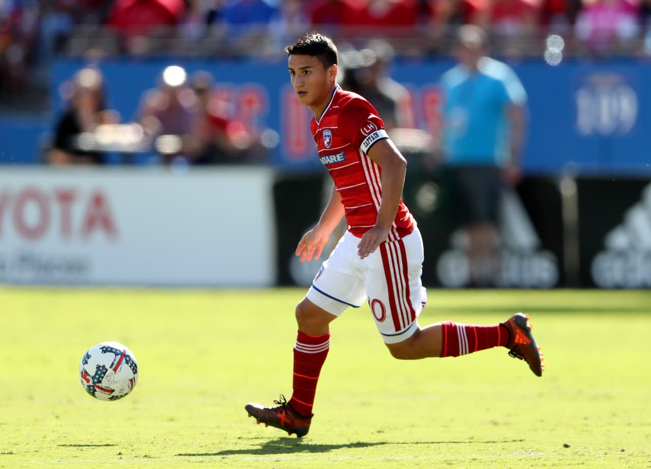 El argentino Mauro Díaz generó dos asistencias en el aplastante triunfo de FC Dallas sobre el Galaxy. (USA Today Images)