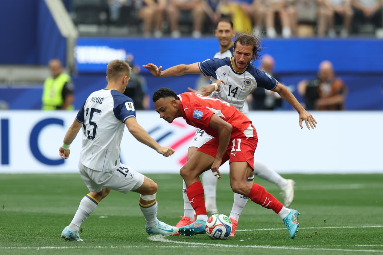 ¡Nada para nadie! Suiza y Bosnia empatan sin goles en el primer tiempo