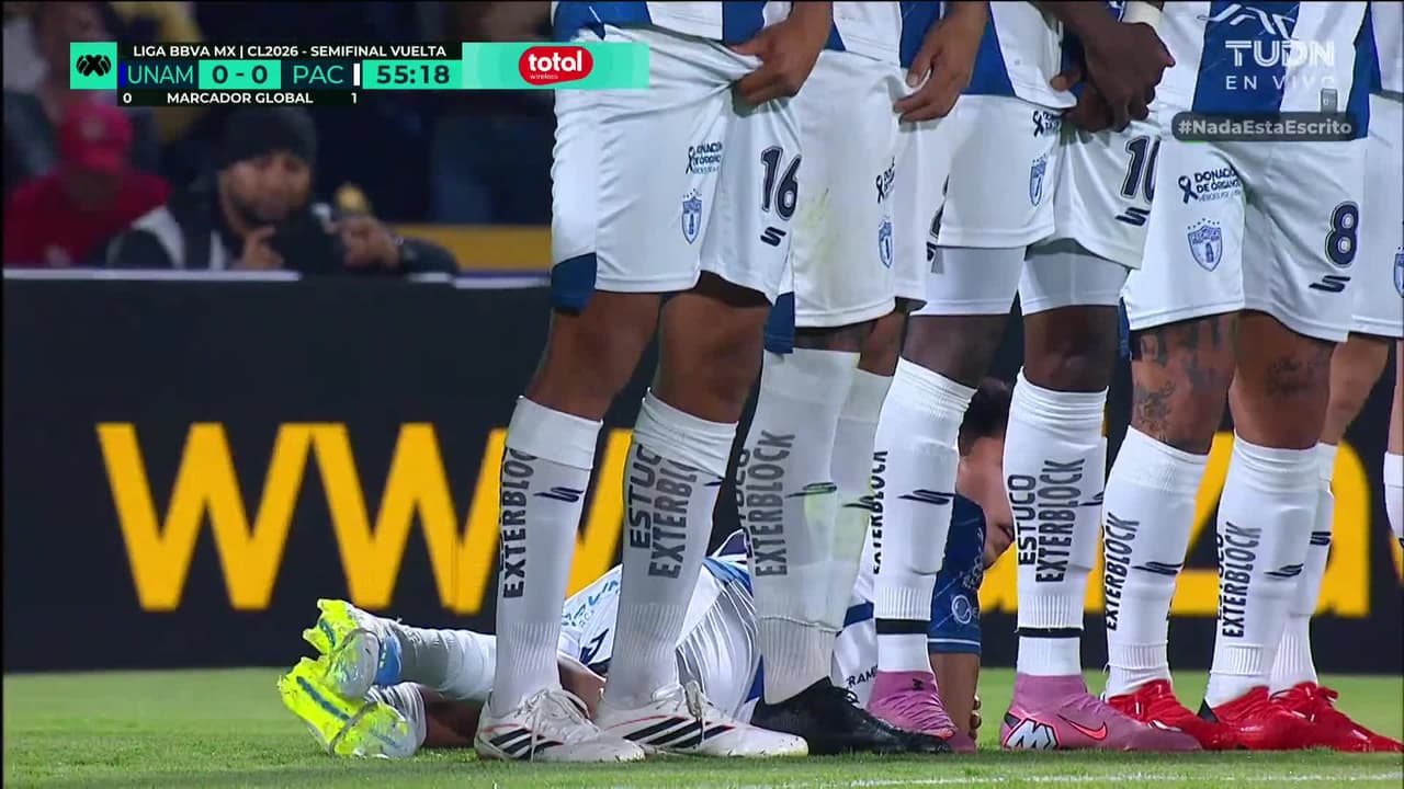 ¡GOL!  anota para Pumas UNAM. Jordán Carrillo