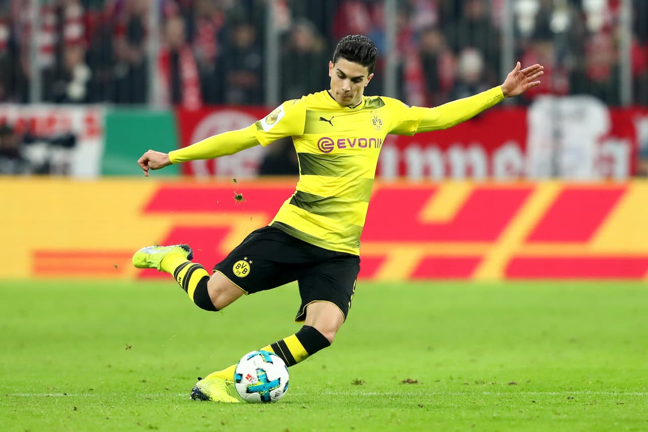 El central Marc Bartra suena para el Betis, del mexicano Andrés Guardado, y eso toma fuerza luego de las críticas de su técnico en el Borussia Dortmund, que le crítico por sus errores frecuentes.