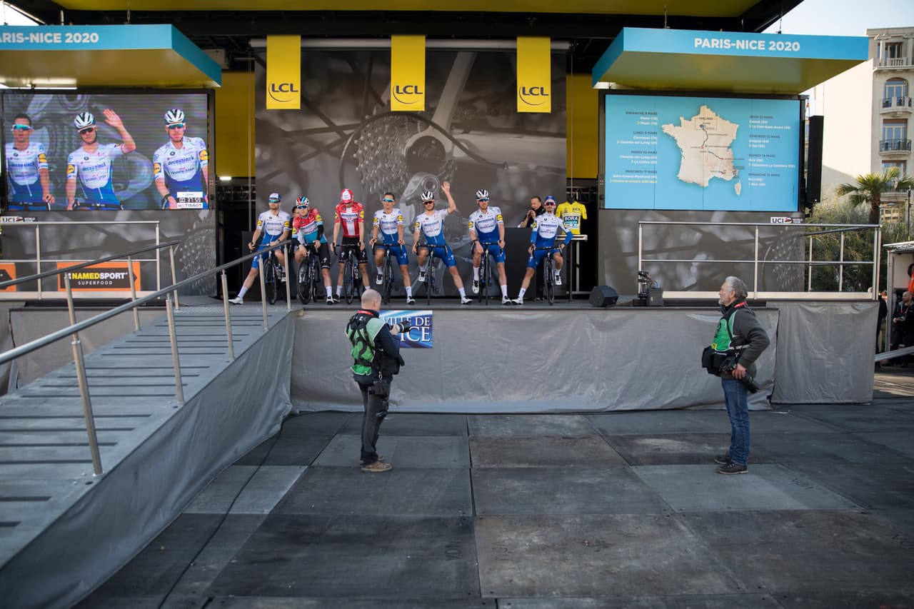 Se cancelaron las conferencias de prensa previas, saludos de mano, abrazos y besos en las celebraciones en el podio, no firma de autógrafos y prohibidas las selfies.