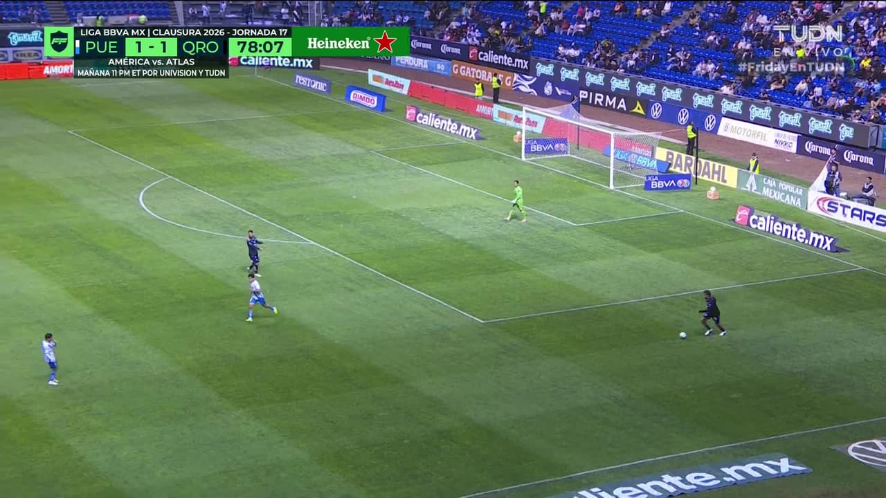 ¡GOL!  anota para Querétaro. Daniel Parra