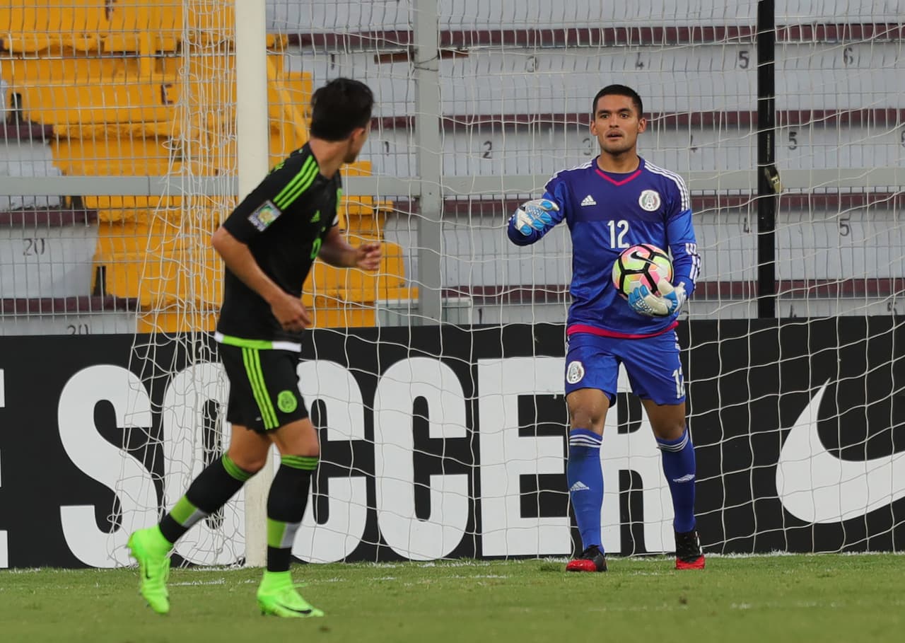 El portero mexicano José Hernández hizo una gran parada ante un disparo esquinado de Jorge Álvarez a 15 minutos del final, en lo que fue la última opción de peligro en favor del conjunto catracho.