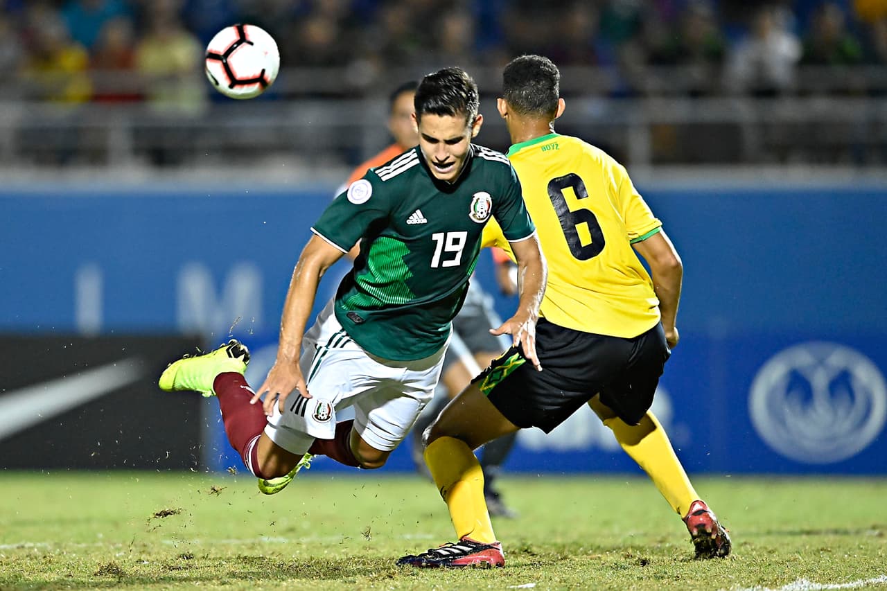 En el arranque del segundo tiempo México buscó ampliar la diferencia pero faltó ambición a la hora de buscar la cabaña defendida por el portero Jeadine White.