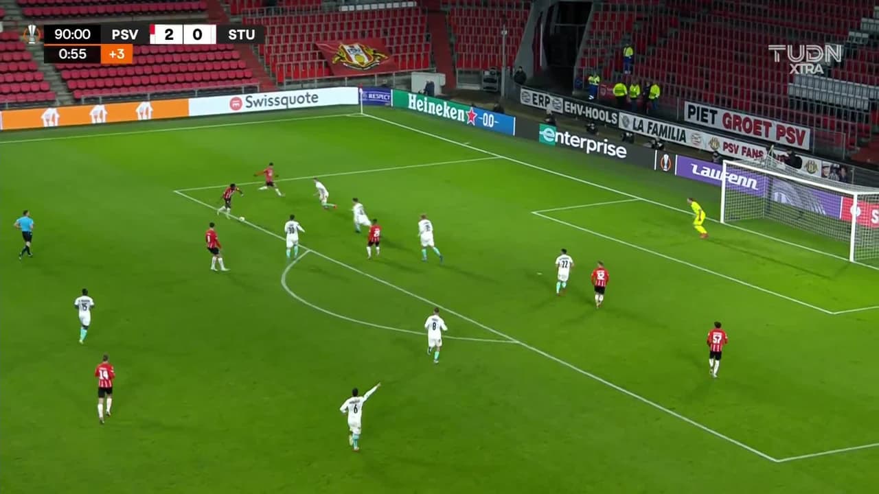 ¡CERCA! Bruma disparó que se estrella en el poste.