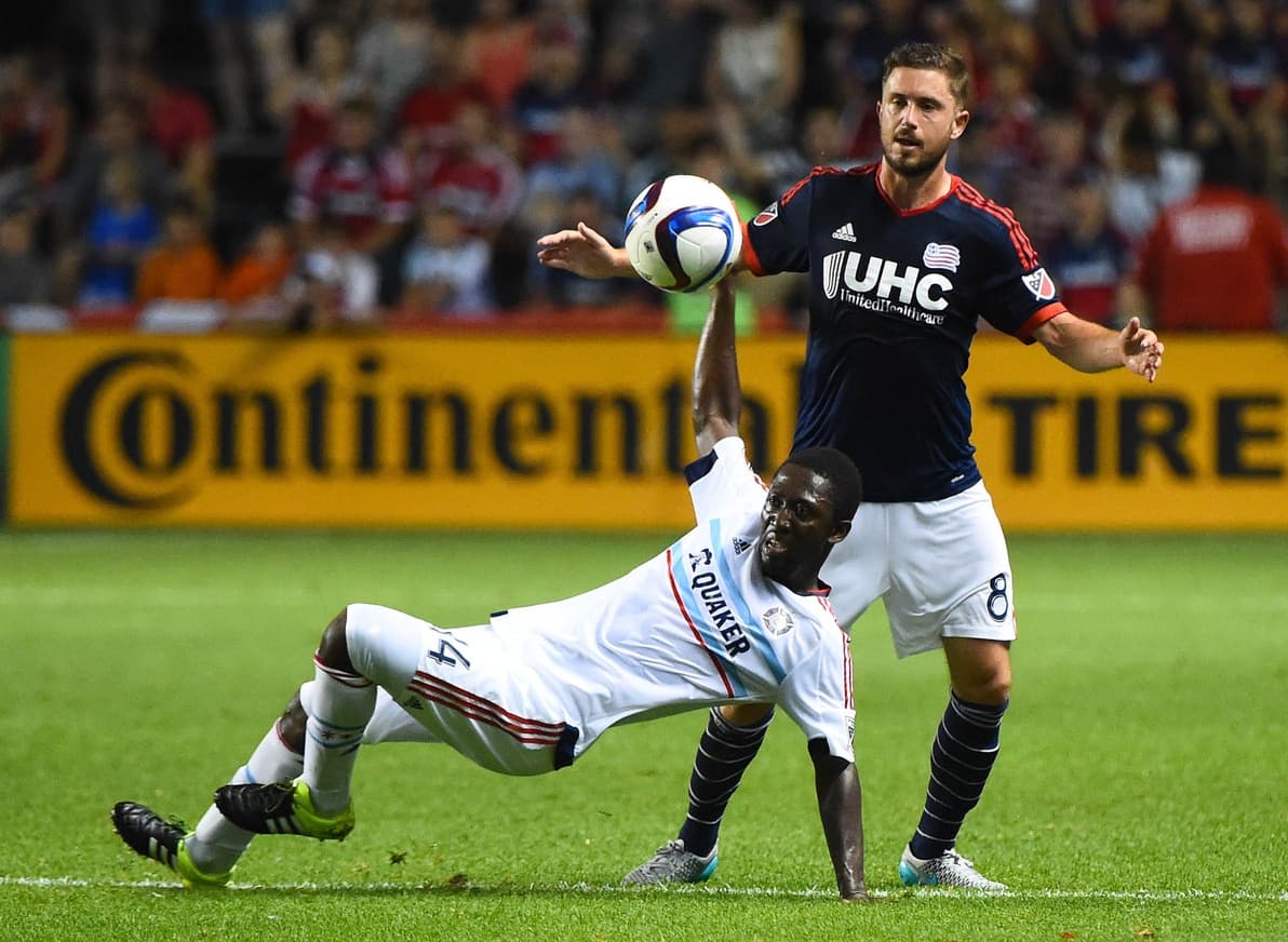 Chris Tierney - New England Revolution. Buen valor para cualquier mediocampo. Tierney marca y distribuye. Suele jugar acompañado en el doble pivote. Tiene experiencia internacional.