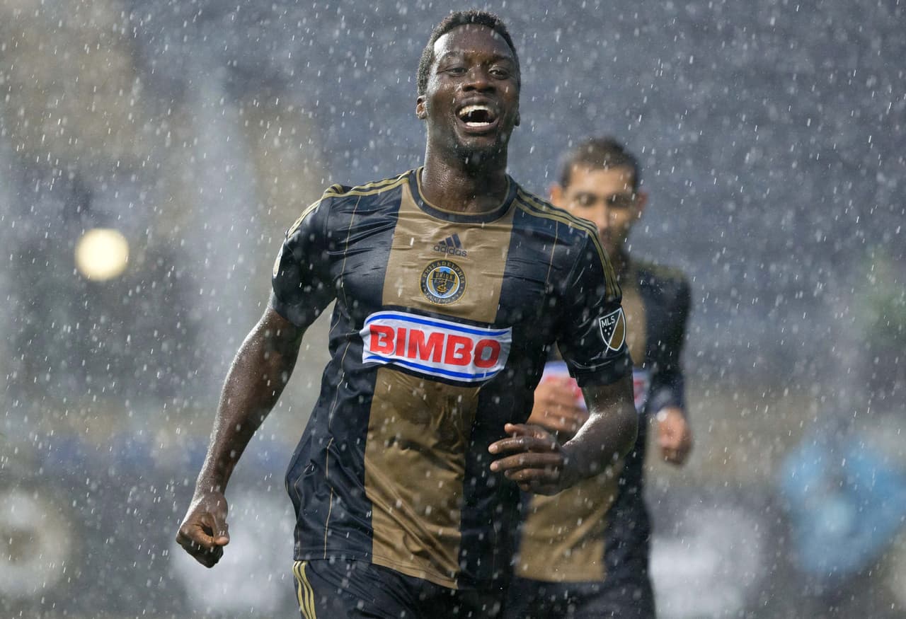 CJ Sapong - Philadelphia Union. Goleador de raza, Sapong se mueve como pez en el agua adentro del área. Tiene una gran capacidad atlética y es un asesino en el área.