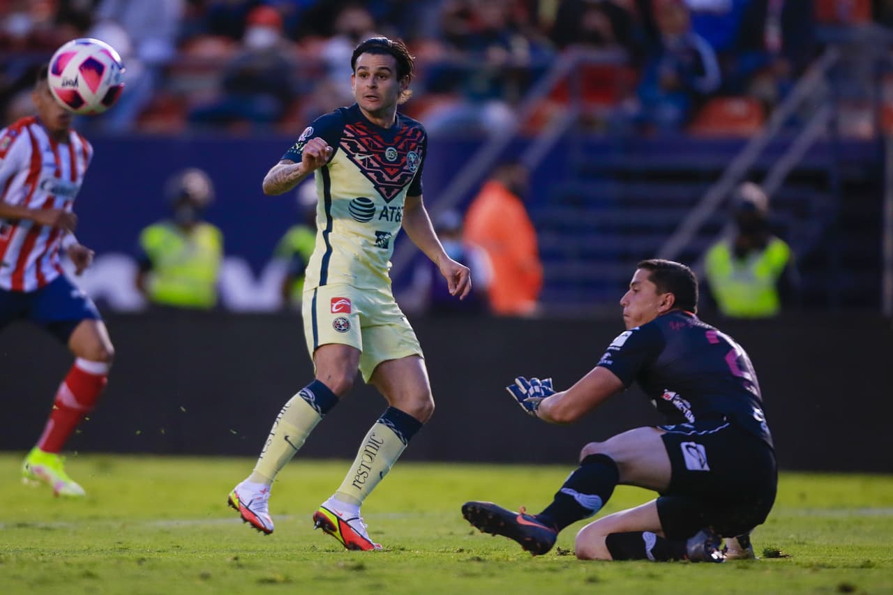 América saca un apretado triunfo en su visita al San Luis; Roger Martínez fue el encargado de hacer el gol de la victoria.