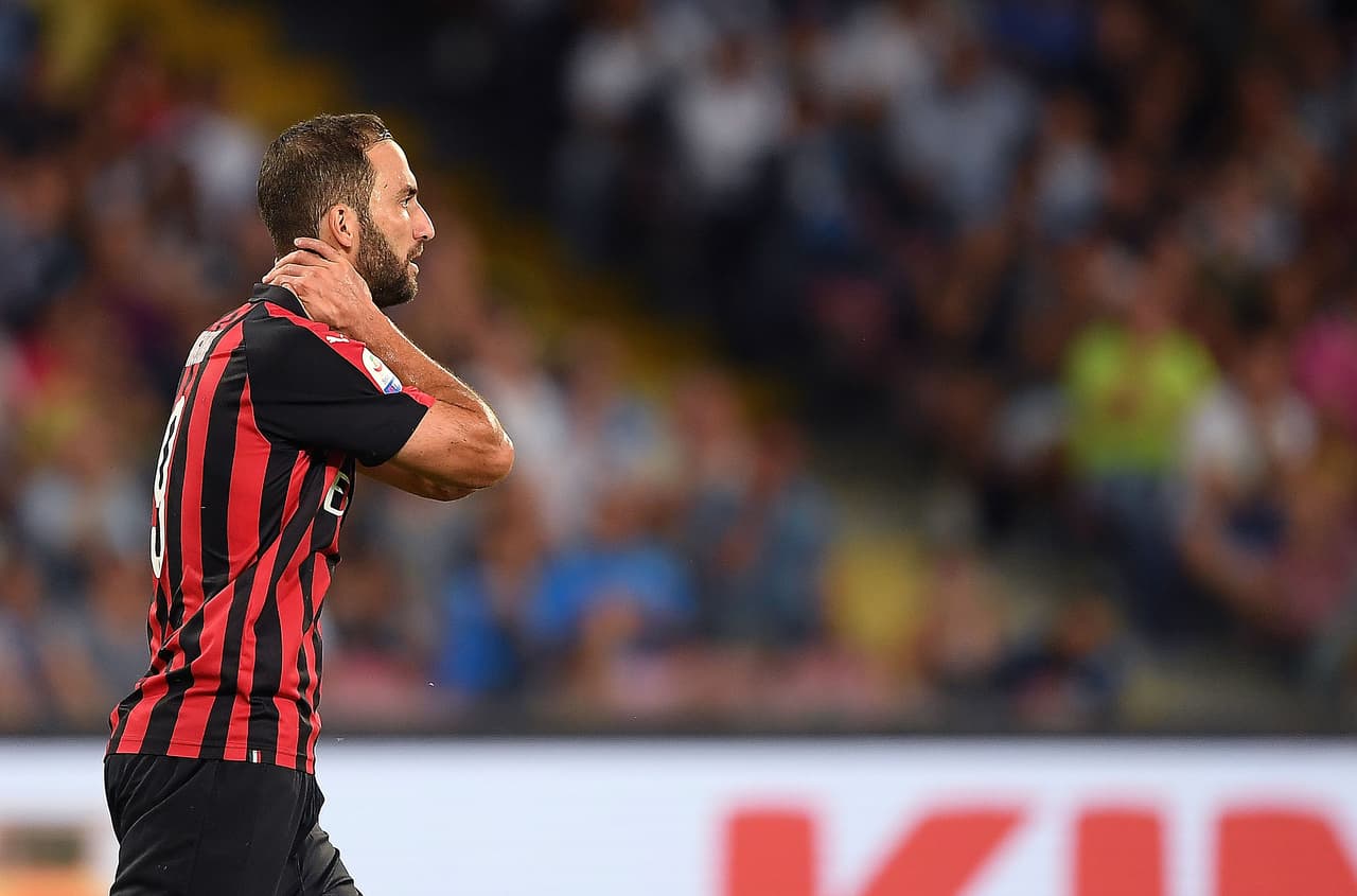 Excompañero de Dybala, el argentino Gonzalo Higuaín tampoco ha anotado en los cuatro partidos disputados con Milán en la Liga de Italia.