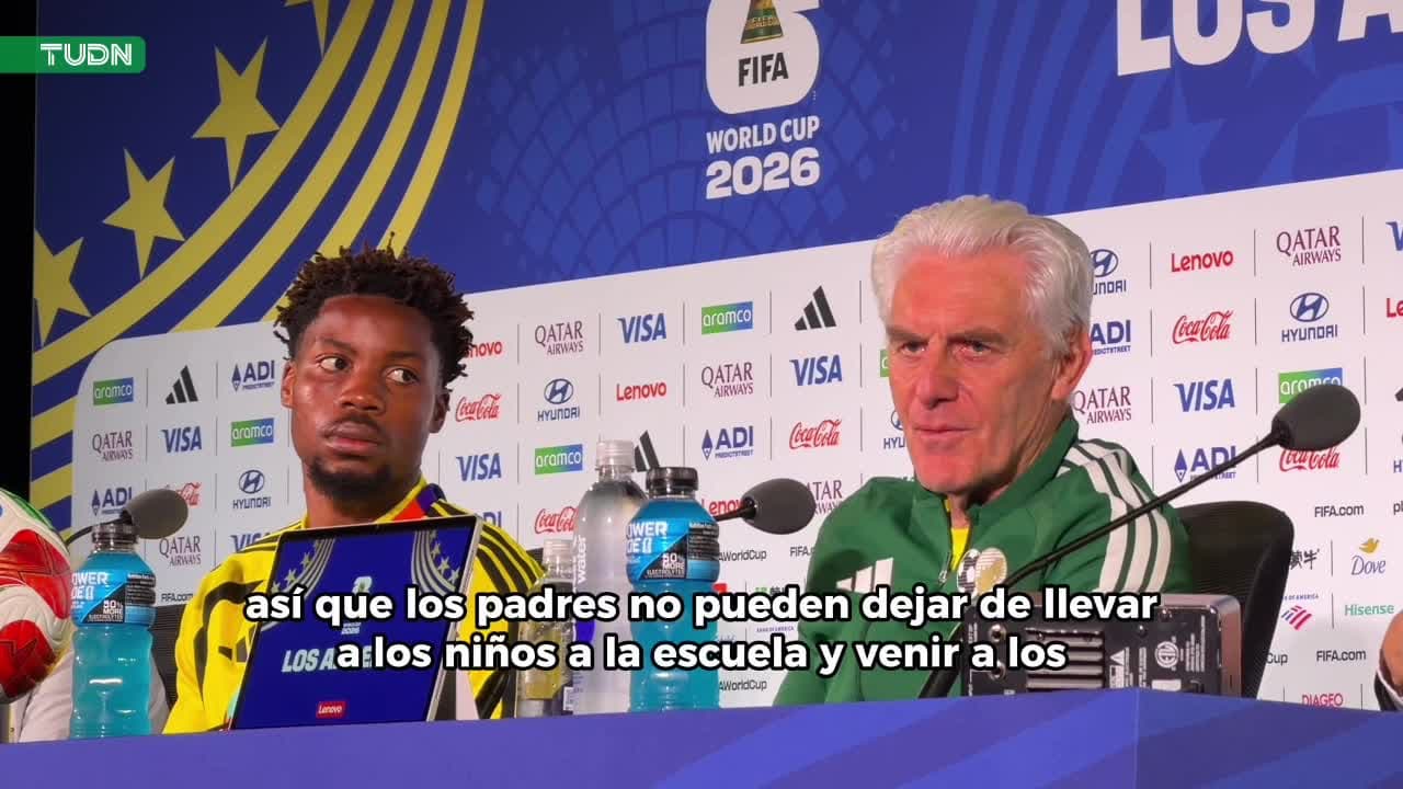 DT de Sudáfrica analiza retirarse por amor a sus nietos