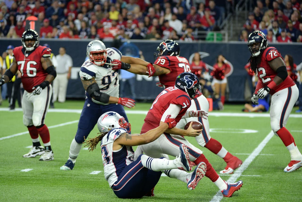 Los Patriots dominaron de principio a fin en una victoria como visitante sobre los Texans amarrando un lugar en Playoffs. Checa las mejores tomas de este duelo con marcador de 27-6.