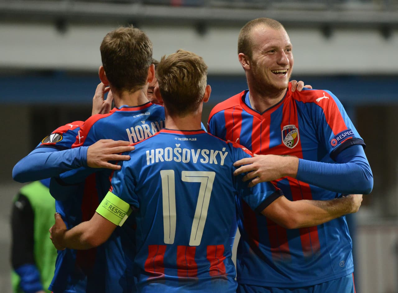 <b>Viktoria Plzen 4-1 Lugano: </b>buen triunfo del equipo checo, que con los tres puntos se desmarcó en el segundo lugar del grupo G, al acecho del líder Steaua Bucarest.