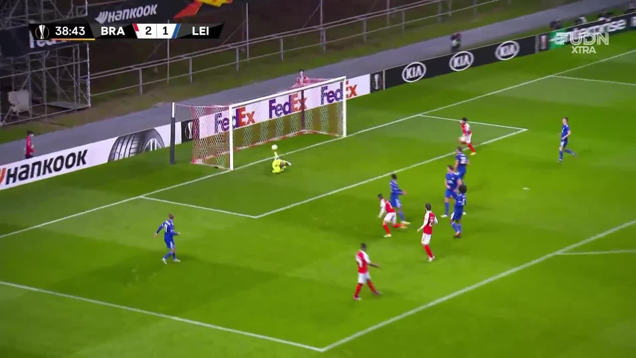 ¡TIRO ATAJADO! disparo por Ricardo Jorge da Luz Horta.