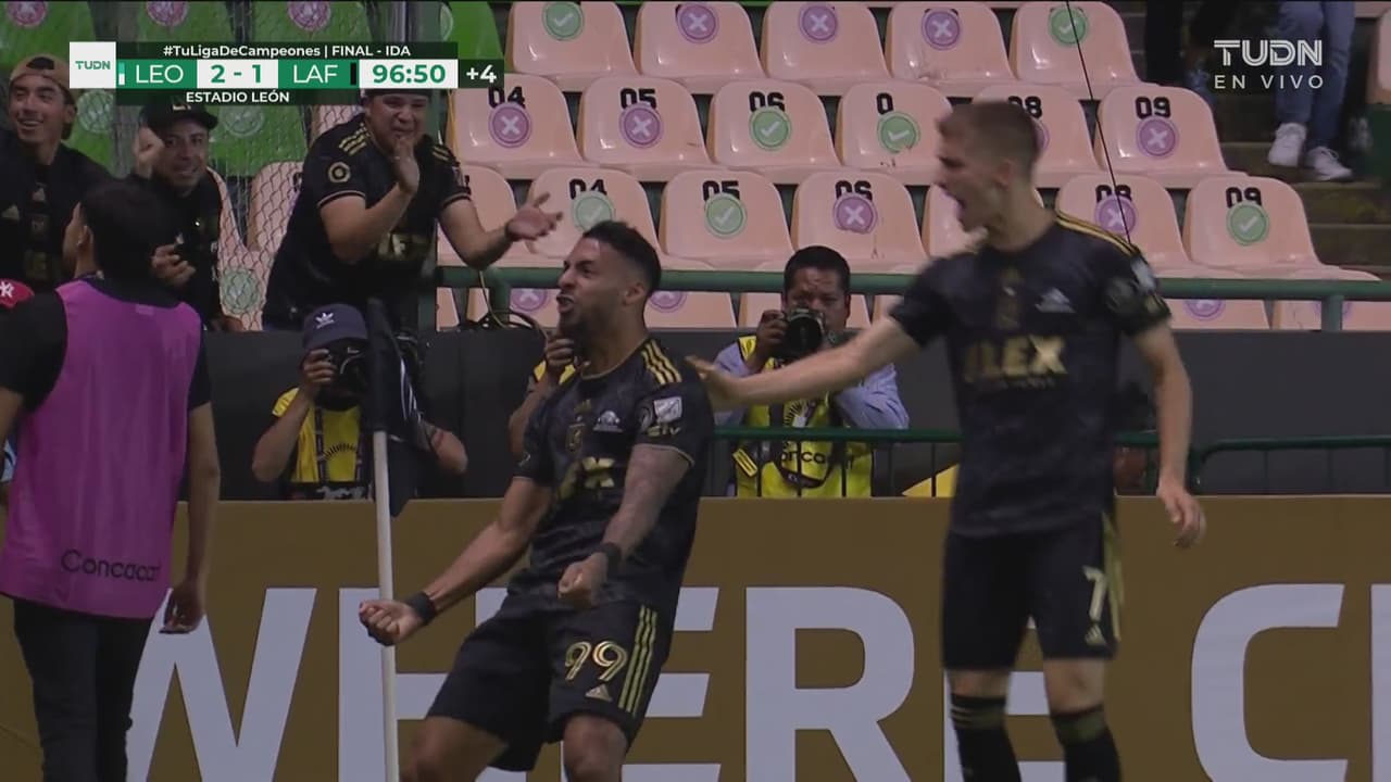 ¡Reviven! Gol de Bouanga y LAFC acorta con el 1-2 ante León