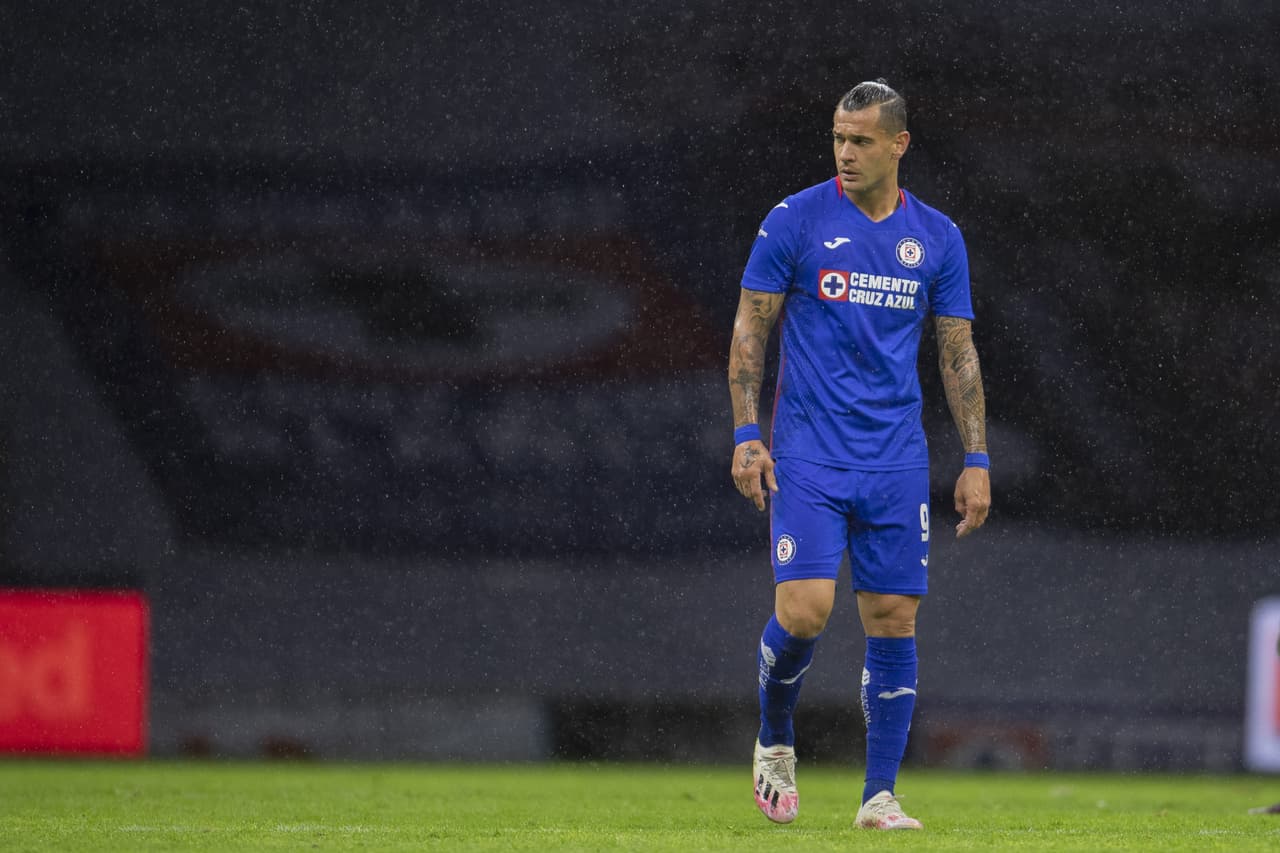 during the game Cruz Azul vs FC Juarez, corresponding to Day 05 of the Torneo Apertura Guard1anes 2020 of the Liga BBVA MX, at Azteca Stadium, on August 15, 2020. <br><br> durante el partido Cruz Azul vs FC Juarez, correspondiente a la Jornada 05 del Torneo Apertura Guard1anes 2020 de la Liga BBVA MX, en el Estadio Azteca, el 15 de Agosto de 2020.