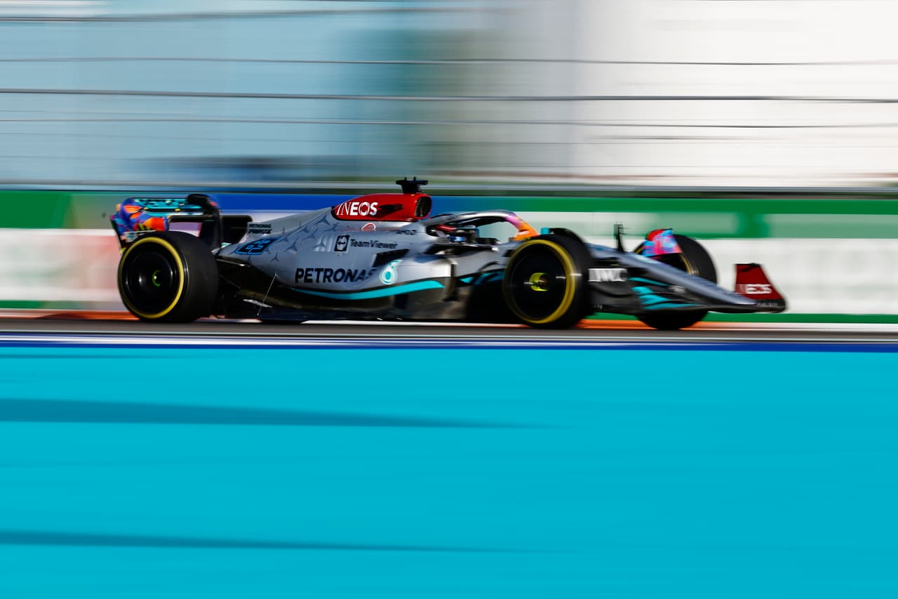 Russell, el más rápido de la FP2 de Miami; Checo termina tercero