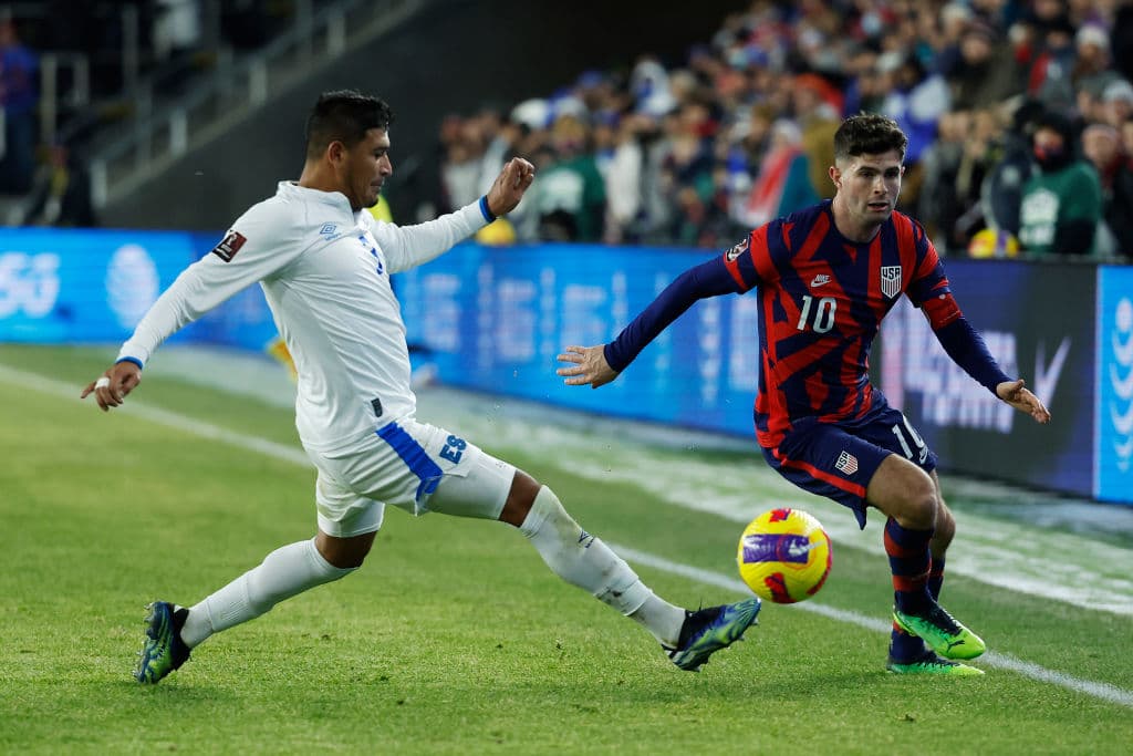 Antonee Robinson fue el encargado de traer la alegría a Los Estados Unidos tras anotar el único gol del partido para vencer 1-0 a El Salvador.