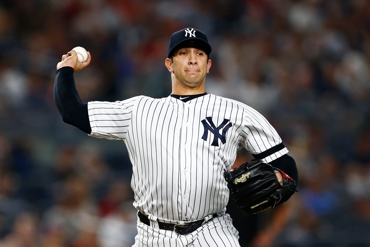 Luis Cessa entra de relevo y encamina remontada de Yankees
