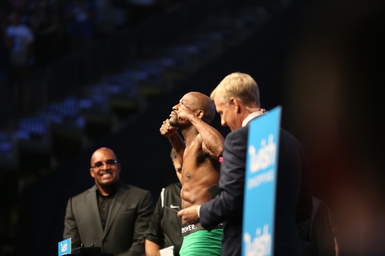 Floyd tiene una técnica deporada y quizá la mejor defensa que se haya visto en el boxeo.