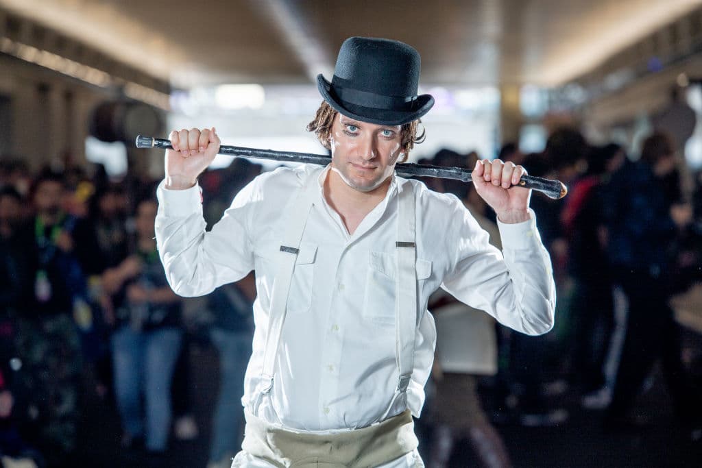 Al escritor no le gustó la adaptación de Kubrick, pues afirmó que repudiaba el libro y que no quiso incitar a la violencia ni al machismo.