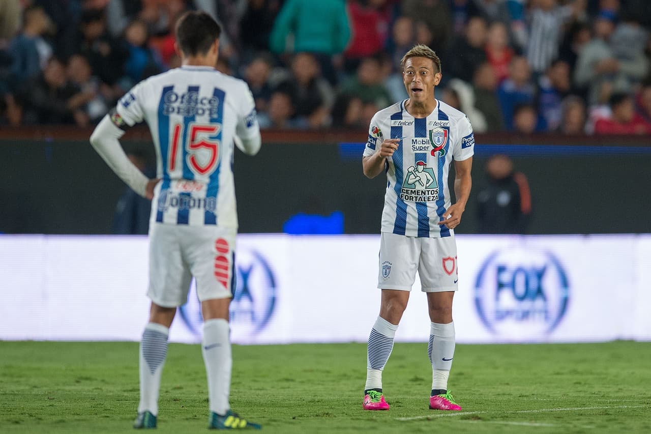 Action photo during the match Pachuca vs Cruz Azul corresponding 11st of the MX League of the Apertura 2017 Tournament. Foto de accion durante el partido Pachuca vs Cruz Azuls UNAM, correspondiente a la Jornada 11 de la Liga MX del Torneo Apertura 2017, en Estadio Hidalgo en la foto: Gol Keisuke Honda Pachuca 27/08/2017/MEXSPORT/Javier Ramirez