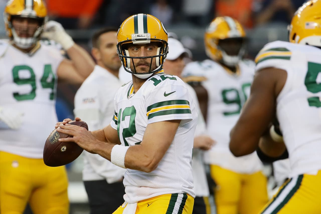 Chicago Bears y Green Bay Packers se enfrentan en el duelo inaugural de la temporada número 100 de la NFL; este enfrentamiento es la rivalidad más antigua de la liga.