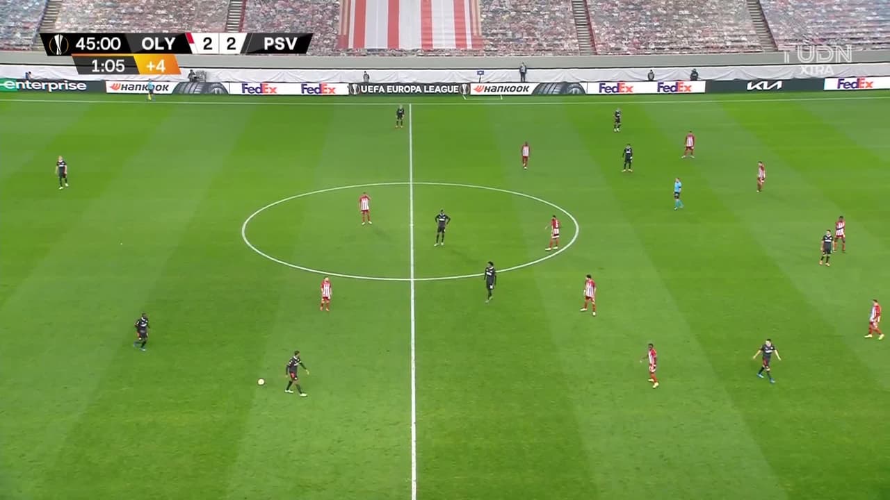 ¡Qué golazo! El Arabi la roba, se deshace del portero y adentro