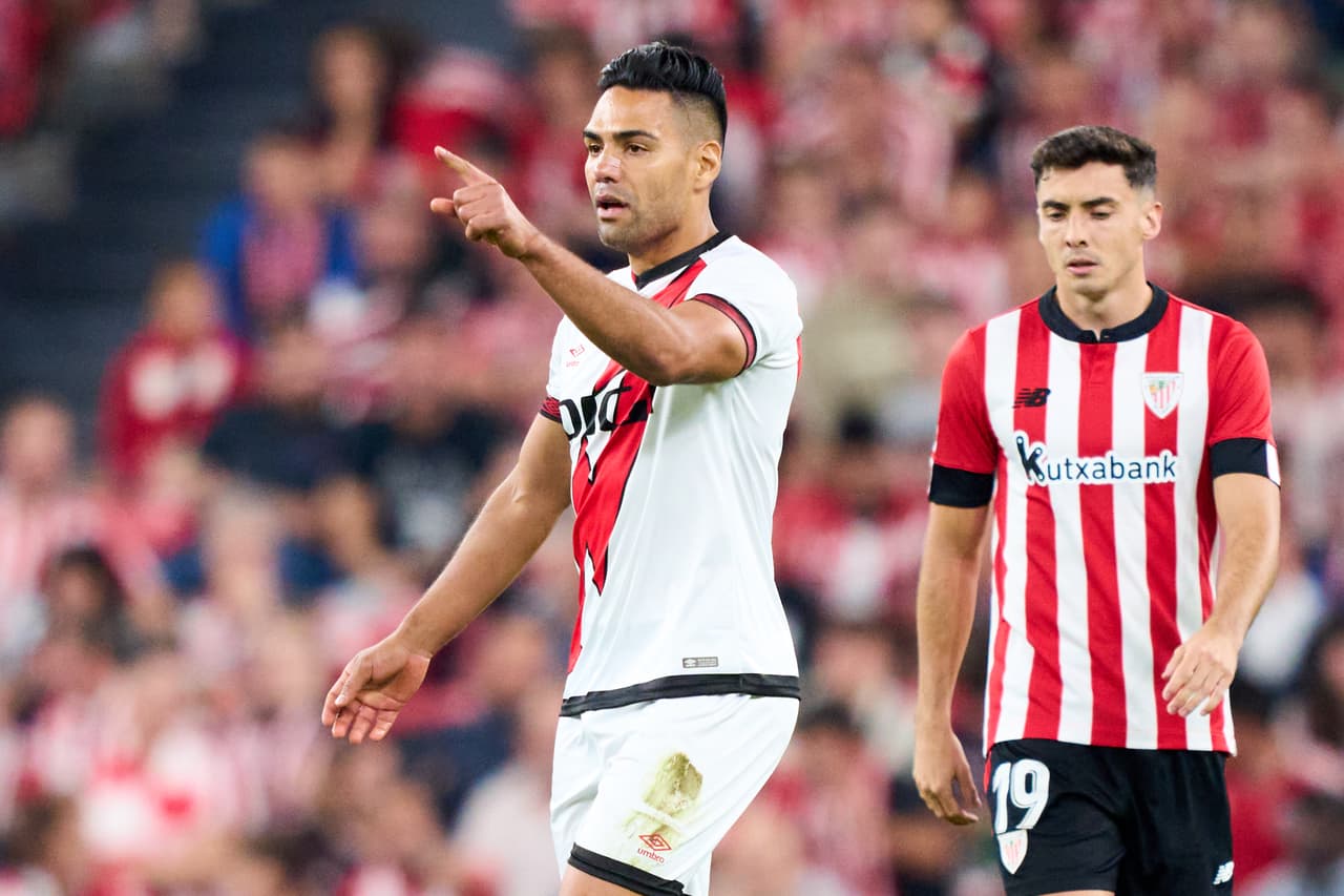 BILBAO, SPAIN - SEPTEMBER 17: Radamel Falcao of Rayo Vallecano celebrates after scoring his team's second goal during the LaLiga Santander match between Athletic Club and Rayo Vallecano at San Mames Stadium on September 17, 2022 in Bilbao, Spain. (Photo by Juan Manuel Serrano Arce/Getty Images)