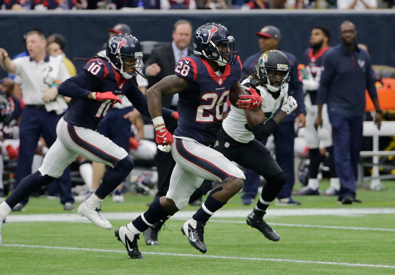 Los Houston Texans vencieron 30-6 a Jacksonville Jaguars para coronarse en la División Sur de la Conferencia Americana.
