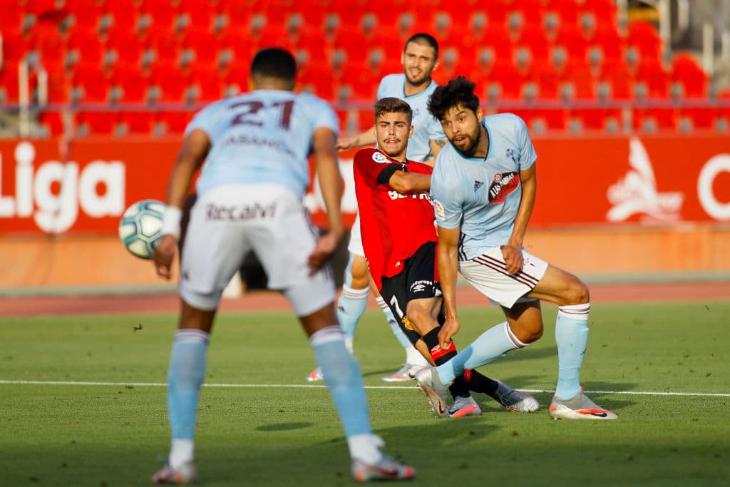 Mallorca estaba urgido de victorias en la recta final de la La Liga. En la tabla general de sitúan sobre el Leganés y el Espanyol. Las tres escuadras están en riesgo de descender de categoría.