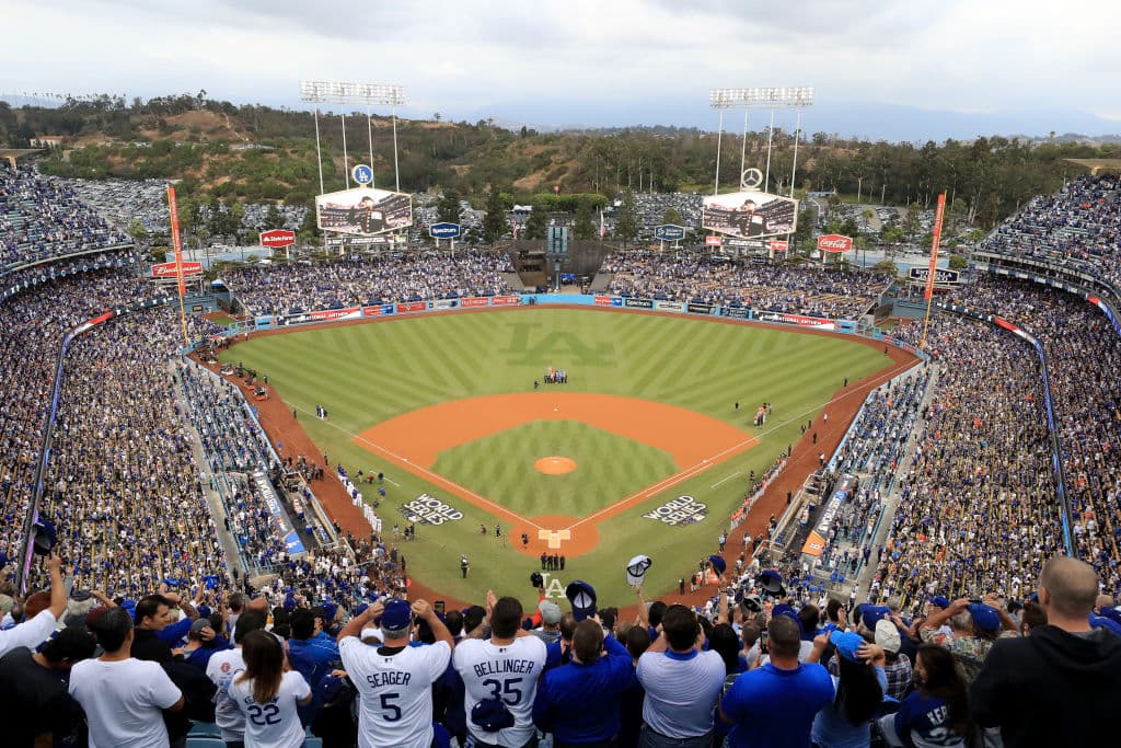 Pese al tráfico, Dodger Stadium en 2018 está generando las mejores asistencias en las Grandes Ligas. Al paso de 62 juegos, los Dodgers promediaban más de 46 mil espectadores por partido.