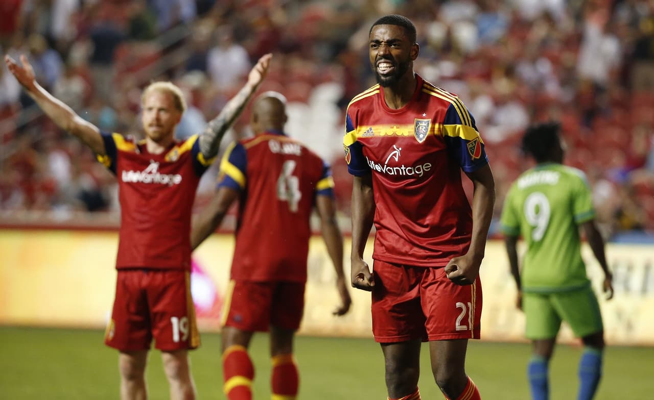 Demar Phillips cumplió en defensa y en ataque para el triunfo de Real Salt Lake sobre Seattle Sounders.