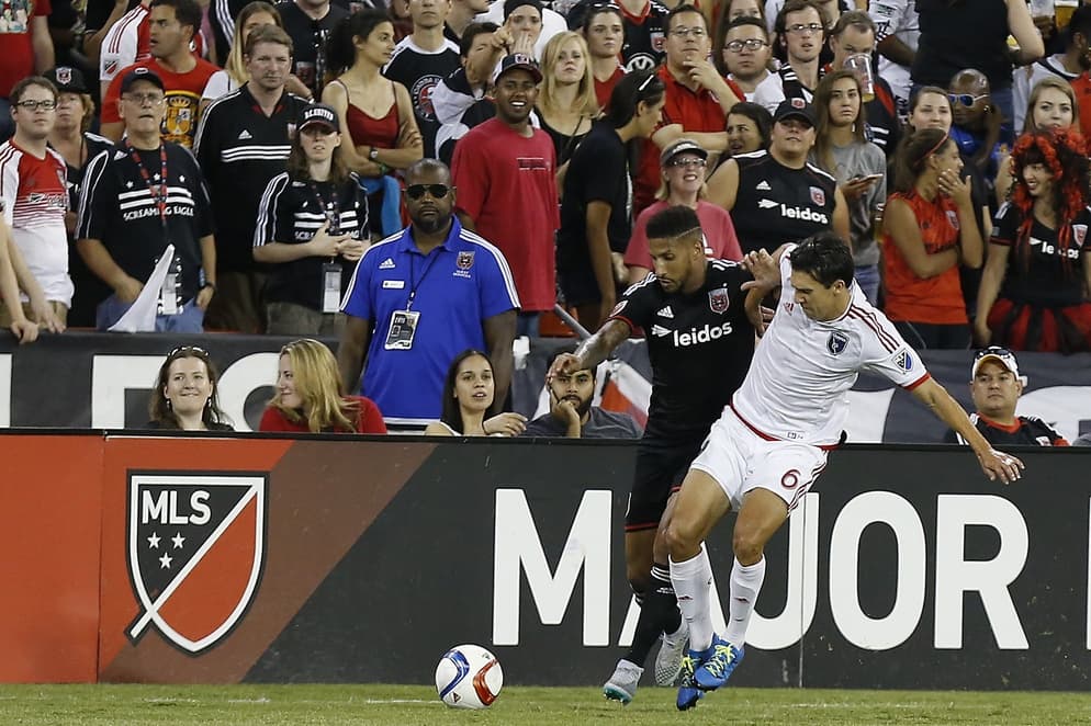 Shea Salinas se gana un lugar en el Equipo de la Jornada, no sólamente por su gol, sino por su trabajo en la recuperación del balón. Importantísimo en la victoria de SJ Earthquakes como visitante del DC United.