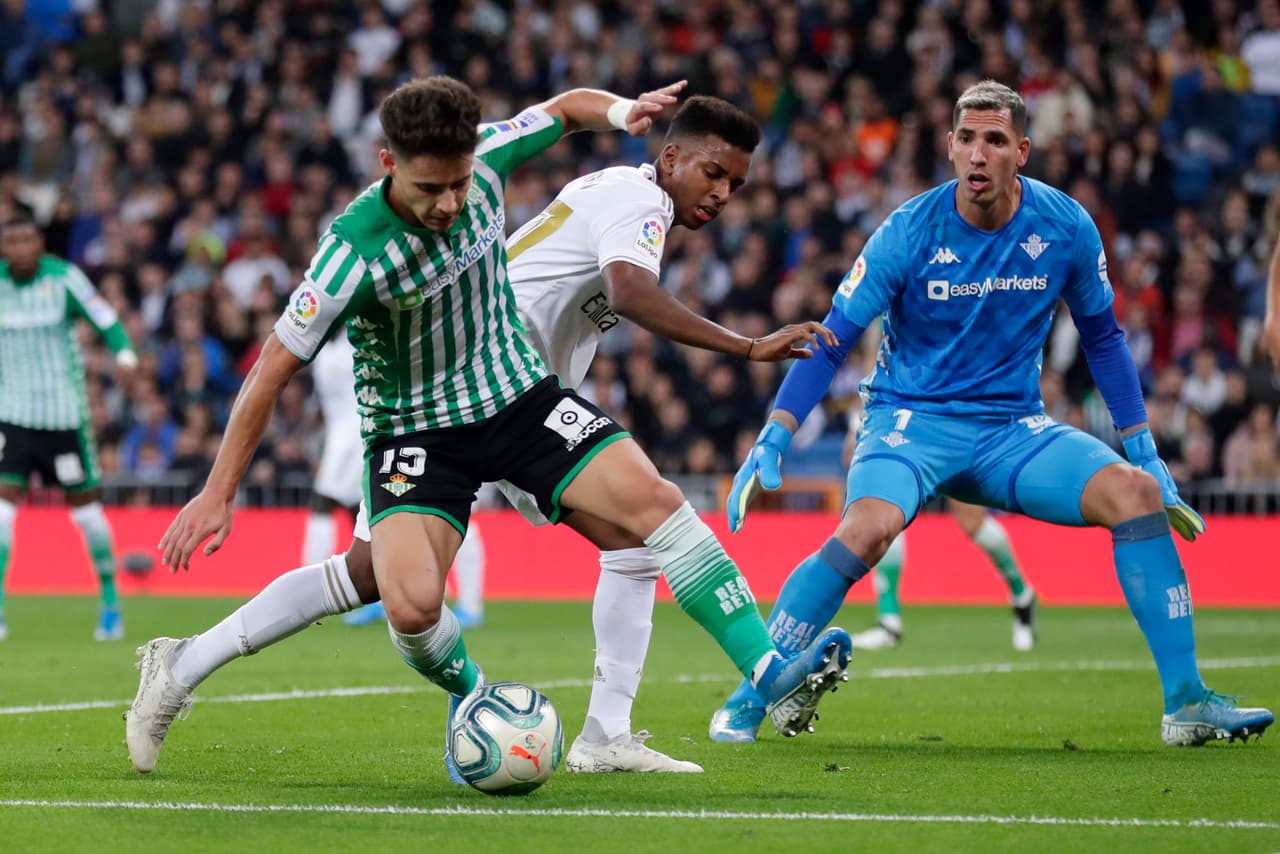Real Madrid empata con el Real Betis y deja ir la oportunidad de ponerse como líder solitario de La Liga.