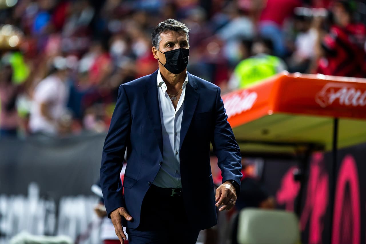 Siboldi ya no es opción para el América; llega a Arabia Saudita